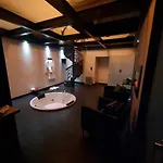 Liefdeshotel Suites Wellness A Sprimont - Logements Avec Jacuzzi Pour 2 Personnes *