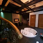 Wellness A - Avec Jacuzzi Pour 2 Personnes *