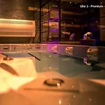 Wellness A - Avec Jacuzzi Pour 2 Personnes Timebasishotel *