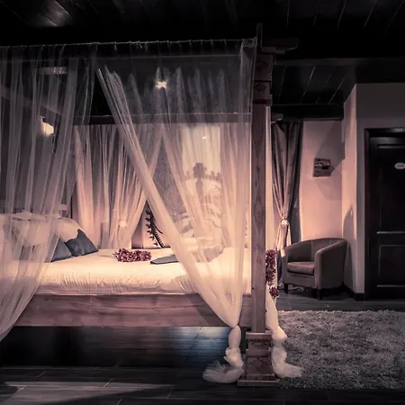 Wellness A - Avec Jacuzzi Pour 2 Personnes *