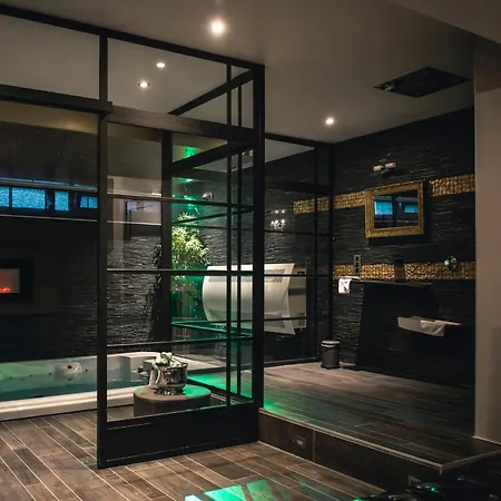 Wellness A - Avec Jacuzzi Pour 2 Personnes Love hotel *