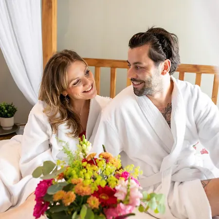 Hotel del amor Wellness A - Avec Jacuzzi Pour 2 Personnes *