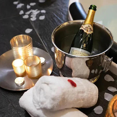 Hotel del amor Wellness A - Avec Jacuzzi Pour 2 Personnes