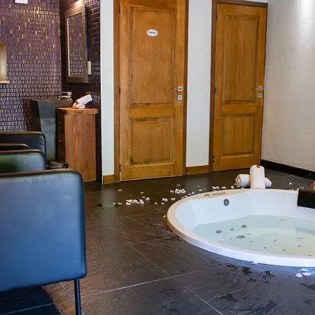 Wellness A - Avec Jacuzzi Pour 2 Personnes *